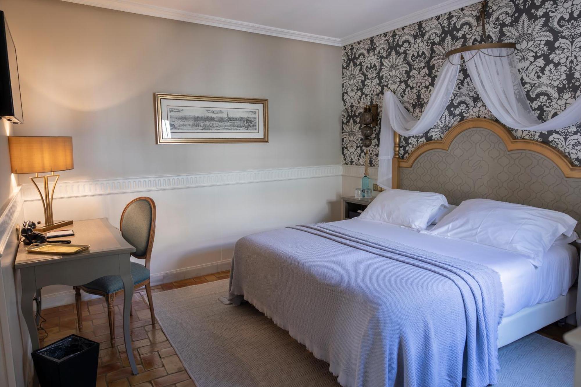 Apartment,1586107315:JPEG